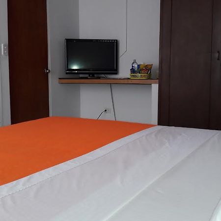 Hostal Deluxe Santander. Manizales Bagian luar foto