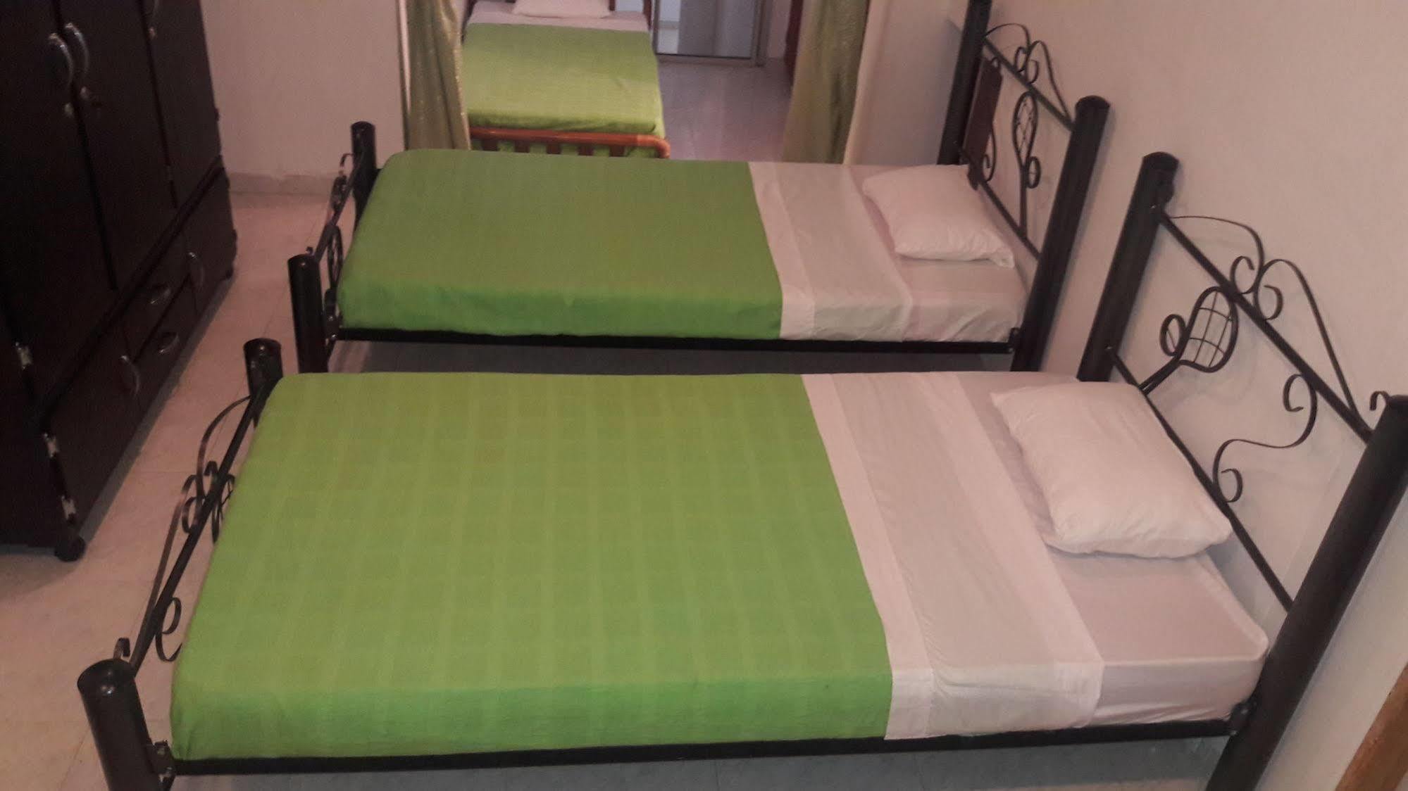 Hostal Deluxe Santander. Manizales Bagian luar foto